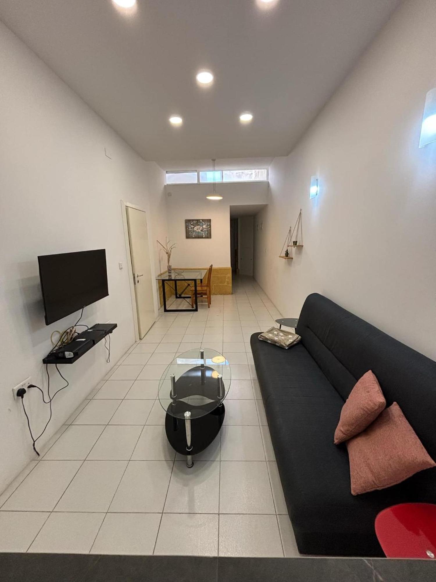 1 Bedroom In The Heart Of St Julians Apartment Saint Julian's